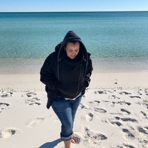 Meet your Posher, Lucinda